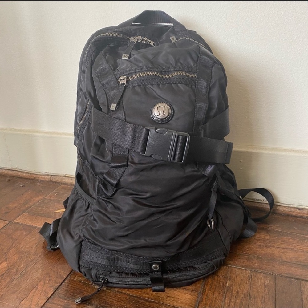 Lululemon blissful yoga backpack